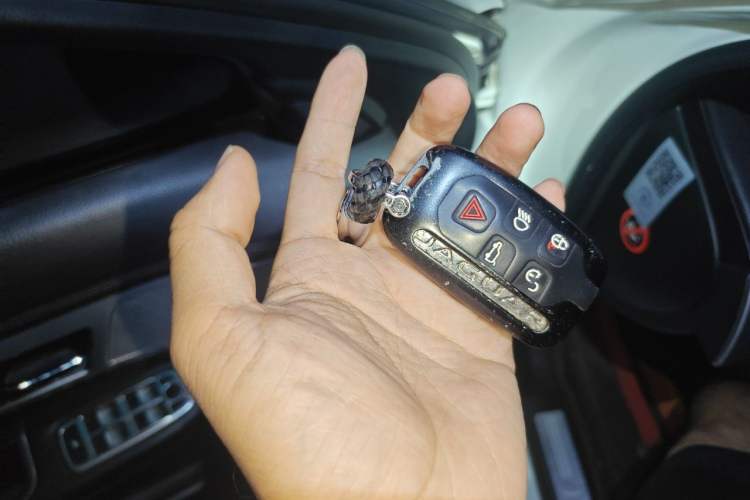 Used Jaguar XF 2014 XF 2.0T Prestige Edition Vehicle Key