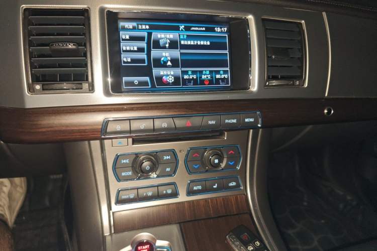 Used Jaguar XF 2015 XF 2.0T 80th Anniversary Collector's Edition Audio And AC Panel