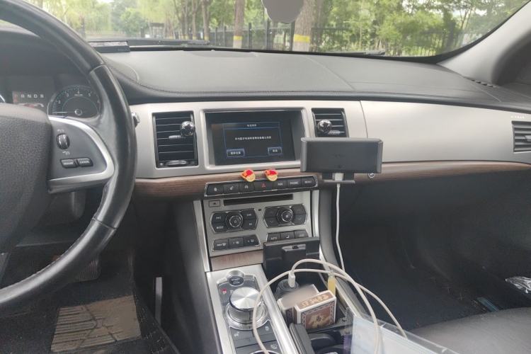 Used Jaguar XF 2015 XF 2.0T 80th Anniversary Collector's Edition Center Console