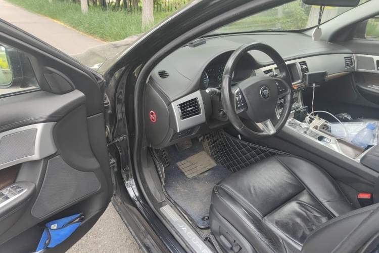 Used Jaguar XF 2015 XF 2.0T 80th Anniversary Collector's Edition Driver Seat