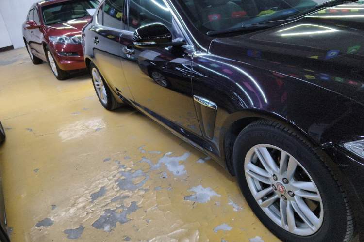 Used Jaguar XF 2015 XF 2.0T Prestige Edition Exterior 2