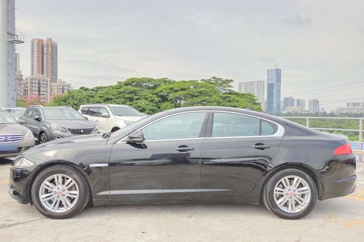 Used Jaguar XF 2015 XF 2.0T Prestige Edition Exterior 2