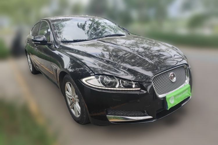 Used Jaguar XF 2015 XF 2.0T 80th Anniversary Collector's Edition Front Right 45 Deg