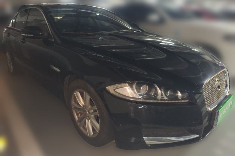 Used Jaguar XF 2015 XF 2.0T 80th Anniversary Collector's Edition Front Right 45 Deg