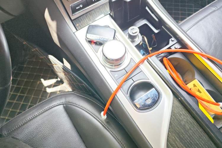 Used Jaguar XF 2015 XF 3.0 SC R-Sport Luxury Edition Gear Lever