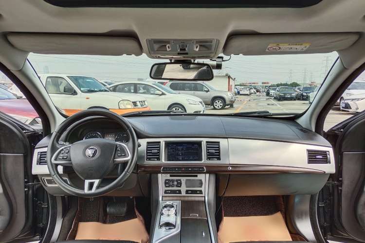 Used Jaguar XF 2015 XF 2.0T Prestige Edition Interior 1