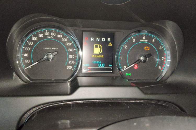 Used Jaguar XF 2015 XF 2.0T Prestige Edition Odometer Close Up