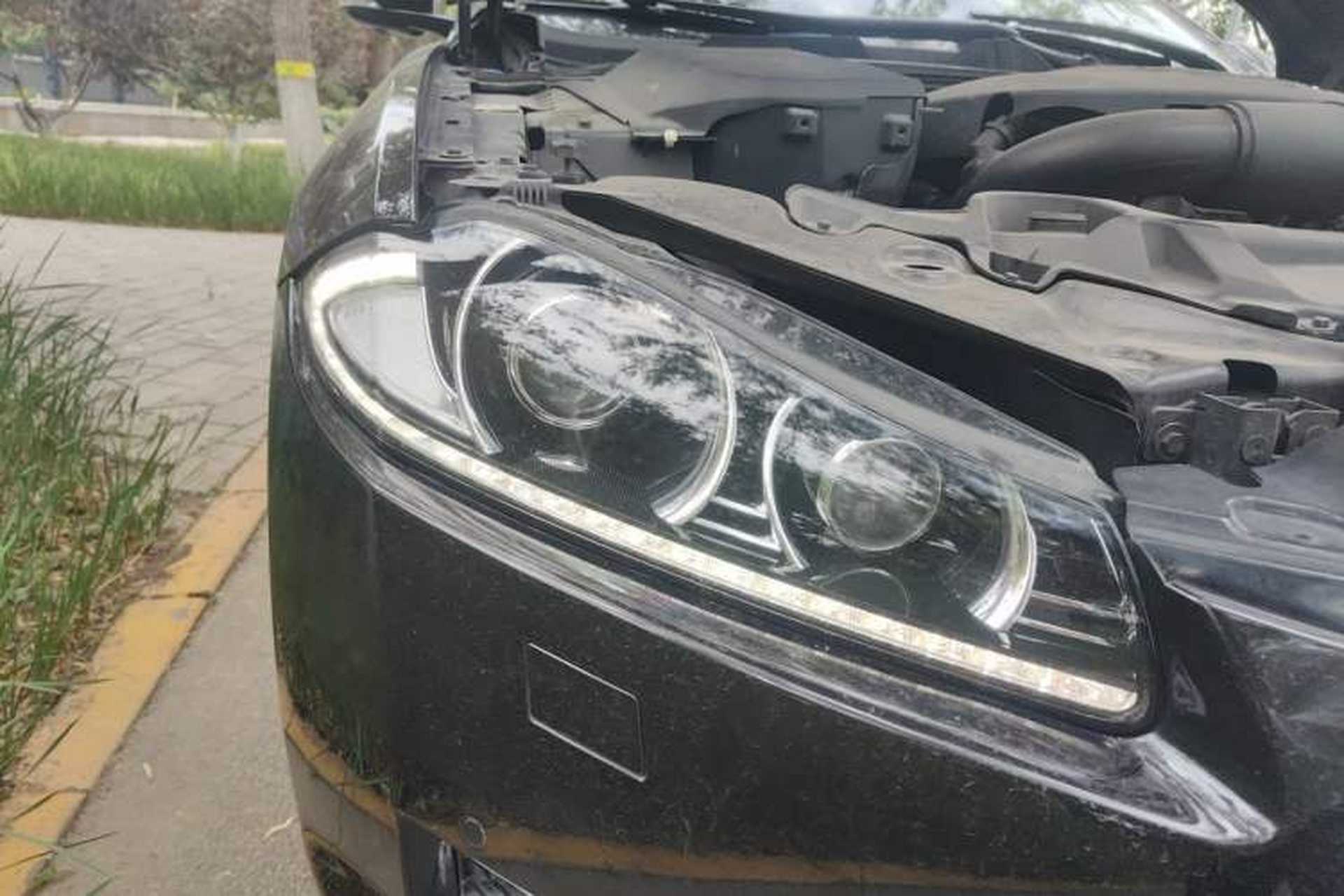 Used Jaguar XF 2015 XF 2.0T 80th Anniversary Collector's Edition Right Front Headlight