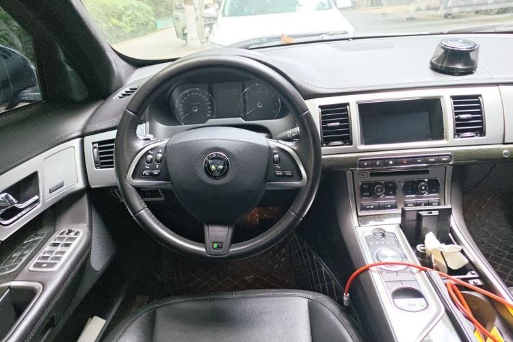 Used Jaguar XF 2015 XF 3.0 SC R-Sport Luxury Edition Steering Wheel