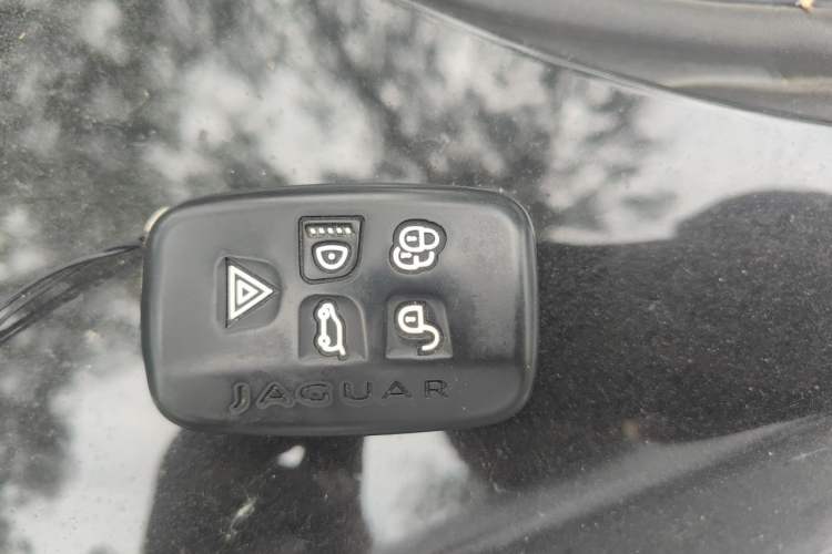Used Jaguar XF 2015 XF 2.0T 80th Anniversary Collector's Edition Vehicle Key