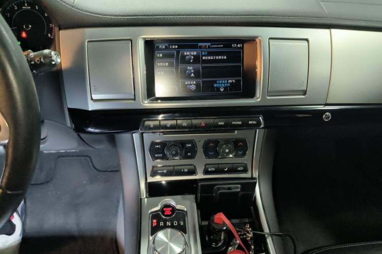 Used Jaguar XF  Audio And AC Panel