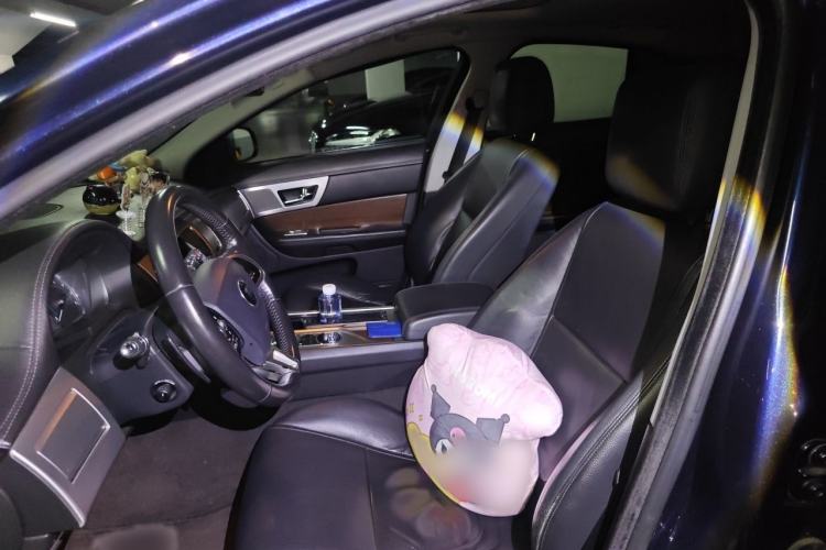 Used Jaguar XF 2015 XF 2.0T Prestige Edition Left Front Seat