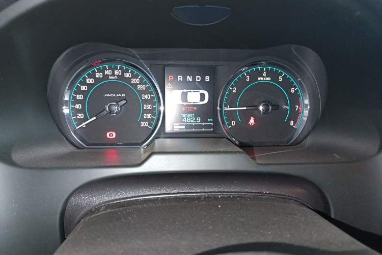 Used Jaguar XF 2015 XF 2.0T Prestige Edition Odometer Close Up