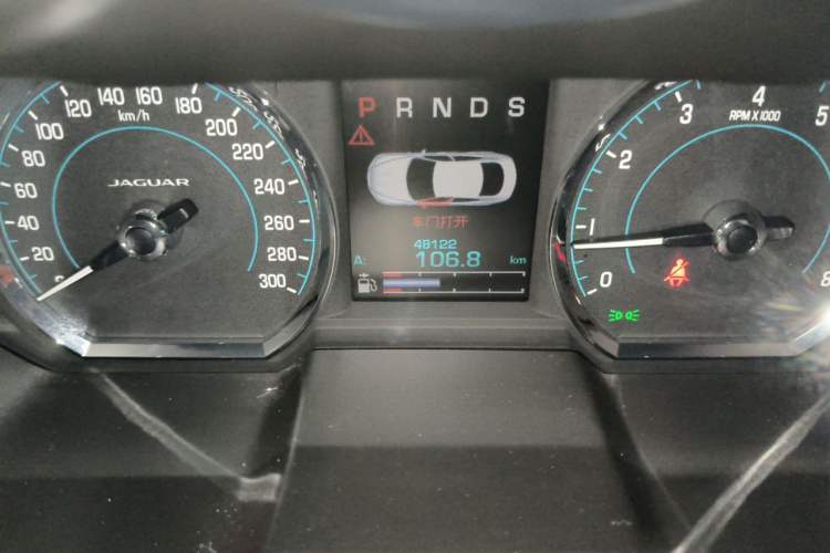 Used Jaguar XF  Odometer Close Up