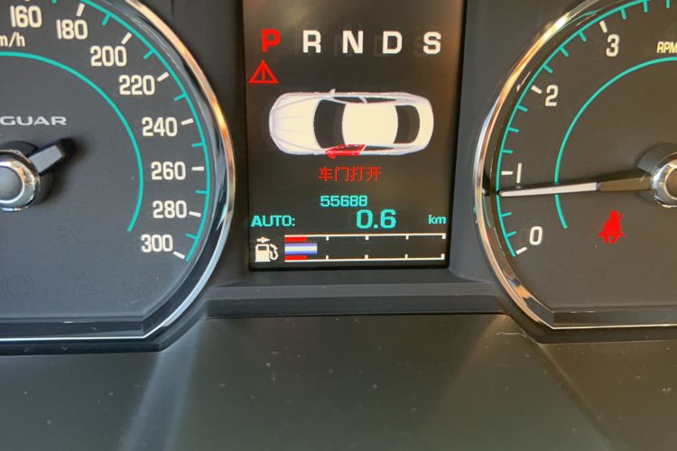 Used Jaguar XF 2015 XF 2.0T Prestige Edition Odometer Close Up