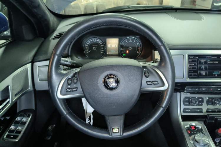 Used Jaguar XF  Steering Wheel