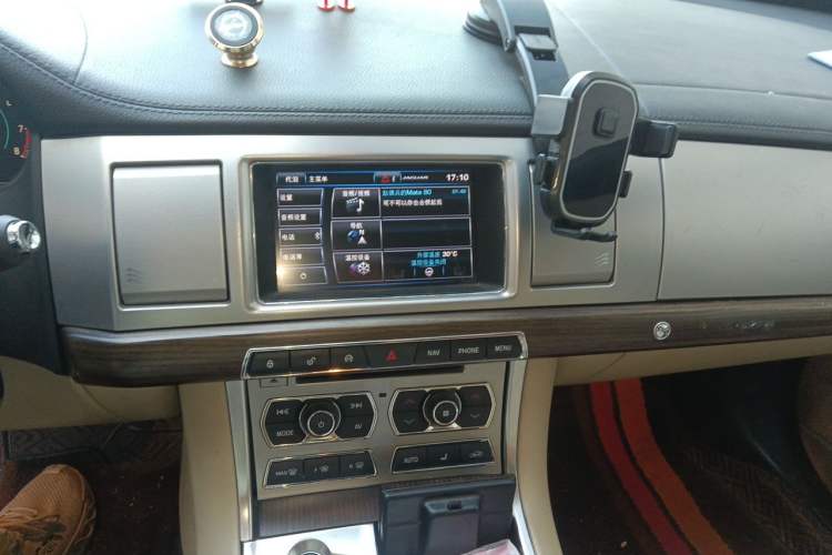 Used Jaguar XF 2015 XF 2.0T 80th Anniversary Collector's Edition Audio And AC Panel