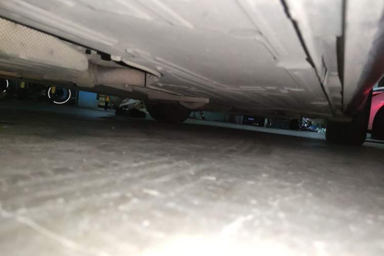 Used Jaguar XF 2015 XF 2.0T Prestige Edition Chassis Front Left