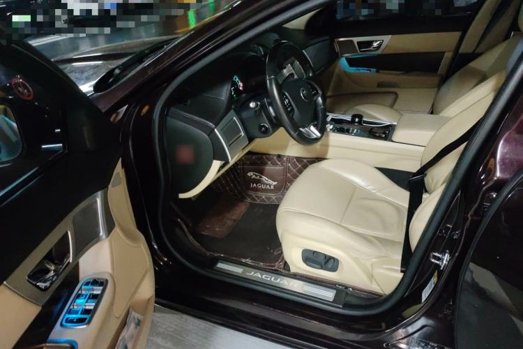 Used Jaguar XF 2015 XF 2.0T Prestige Edition Driver Seat
