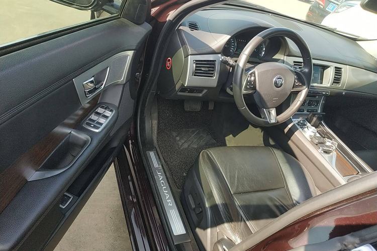 Used Jaguar XF 2015 XF 2.0T Prestige Edition Driver Seat