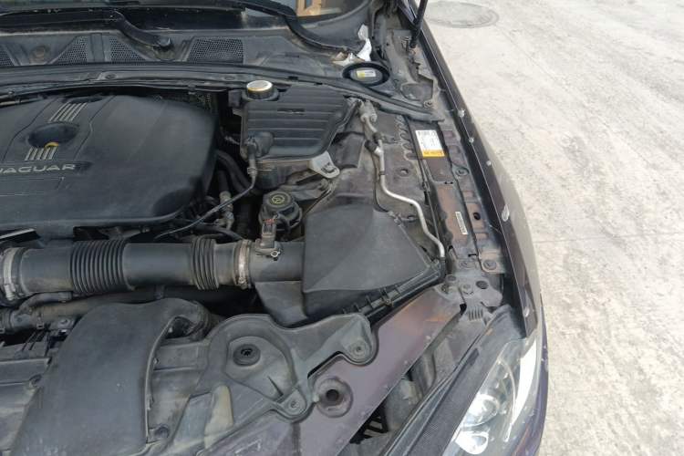 Used Jaguar XF 2015 XF 2.0T 80th Anniversary Collector's Edition Engine Bay Left