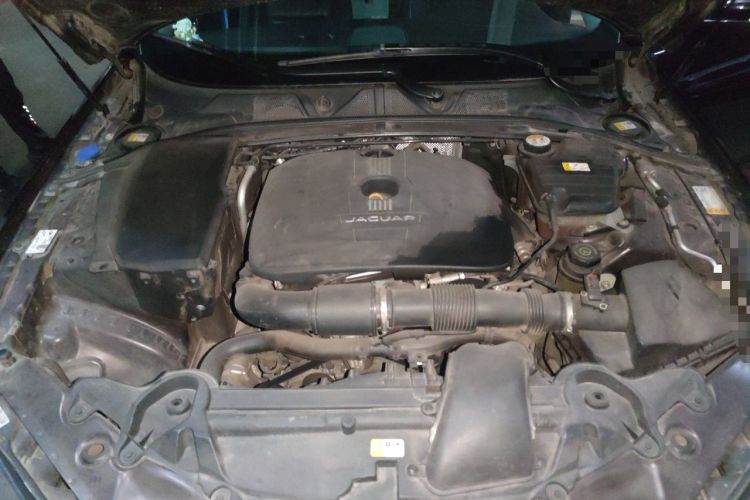 Used Jaguar XF 2015 XF 2.0T Prestige Edition Engine Bay