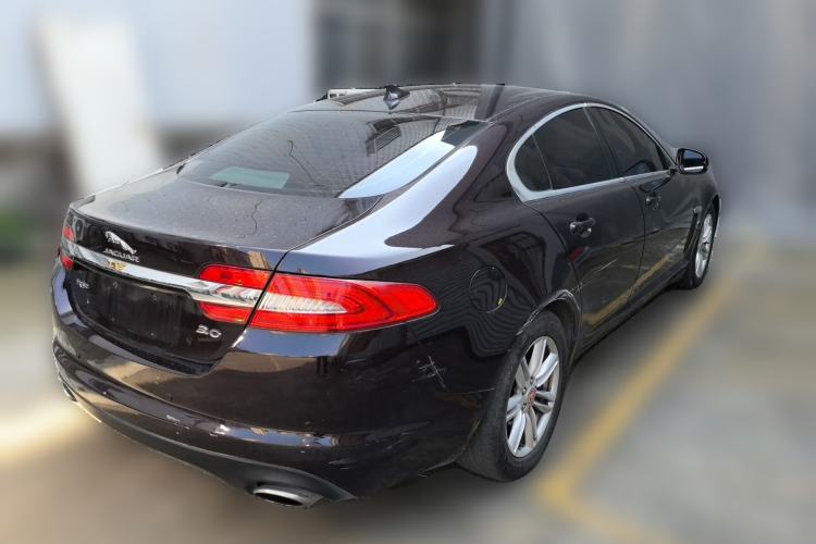 Used Jaguar XF 2015 XF 2.0T Prestige Edition Exterior 5