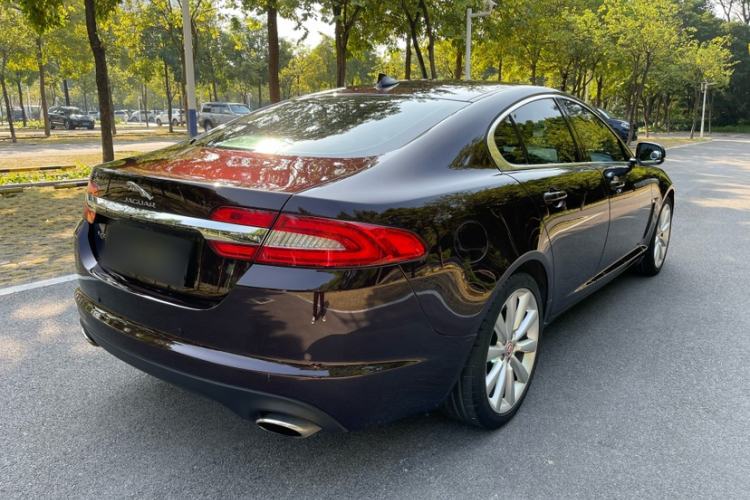 Used Jaguar XF 2015 XF 2.0T Prestige Edition Exterior 6