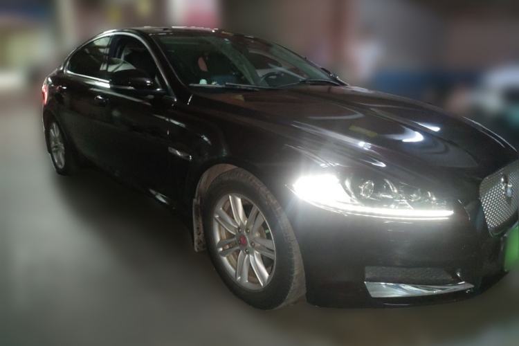 Used Jaguar XF 2015 XF 2.0T Prestige Edition Front Right 45 Deg