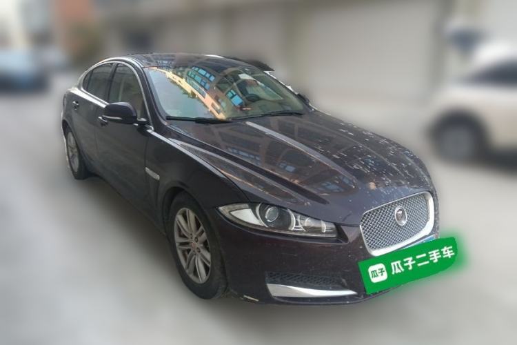 Used Jaguar XF 2015 XF 2.0T 80th Anniversary Collector's Edition Front Right 45 Deg