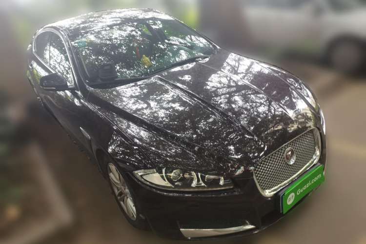 Used Jaguar XF 2015 XF 2.0T Prestige Edition Front Right 45 Deg