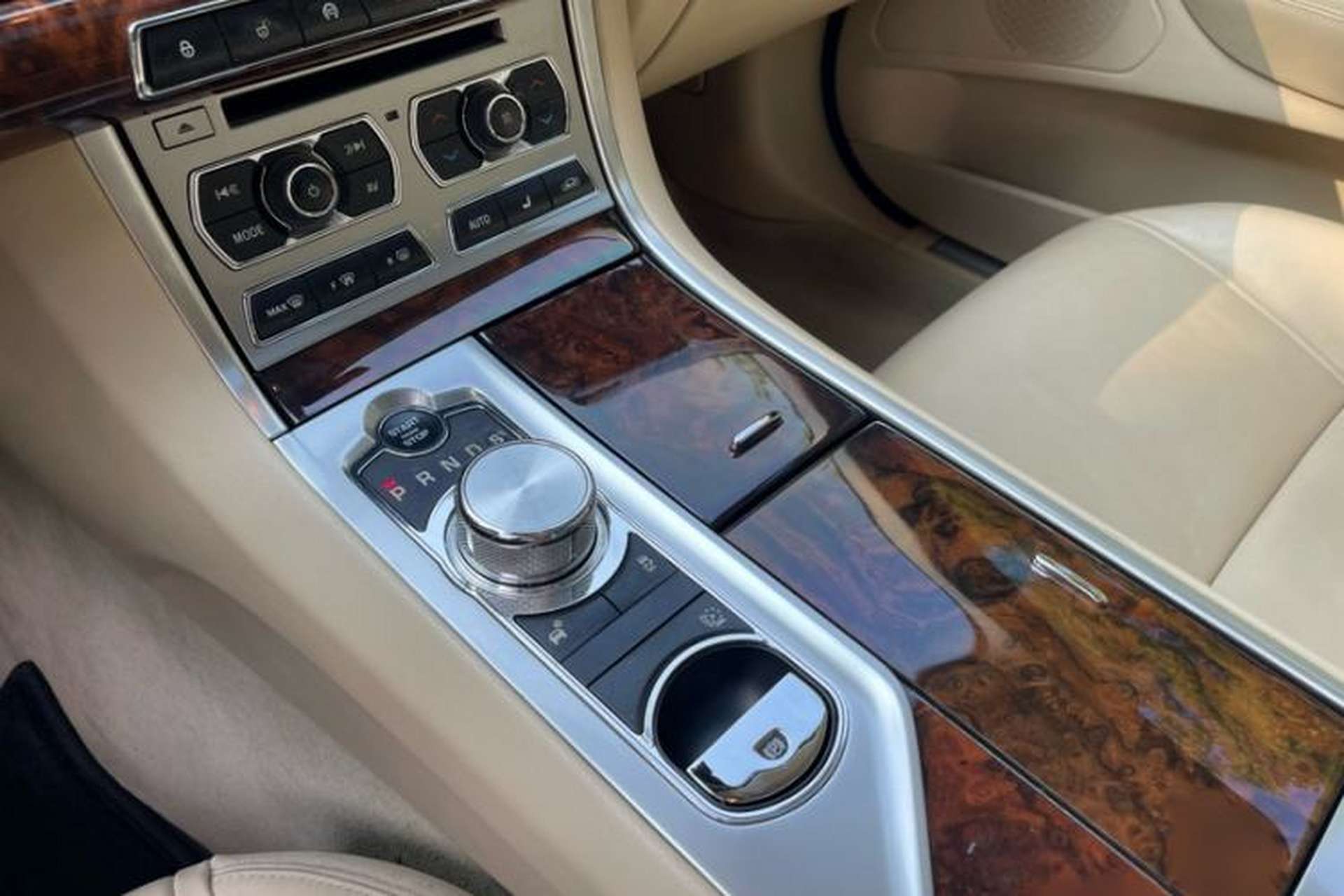 Used Jaguar XF 2015 XF 2.0T Prestige Edition Interior 5