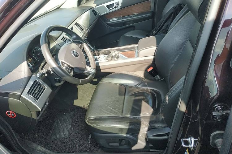 Used Jaguar XF 2015 XF 2.0T Prestige Edition Left Front Seat