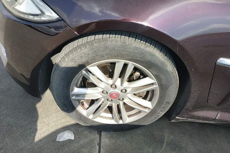 Used Jaguar XF 2015 XF 2.0T Prestige Edition Left Front Wheel Hub