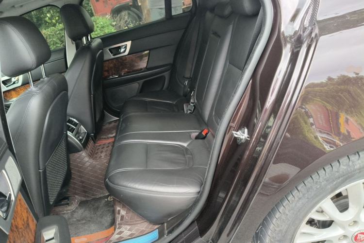 Used Jaguar XF 2015 XF 2.0T Luxury Edition Left Rear Seat