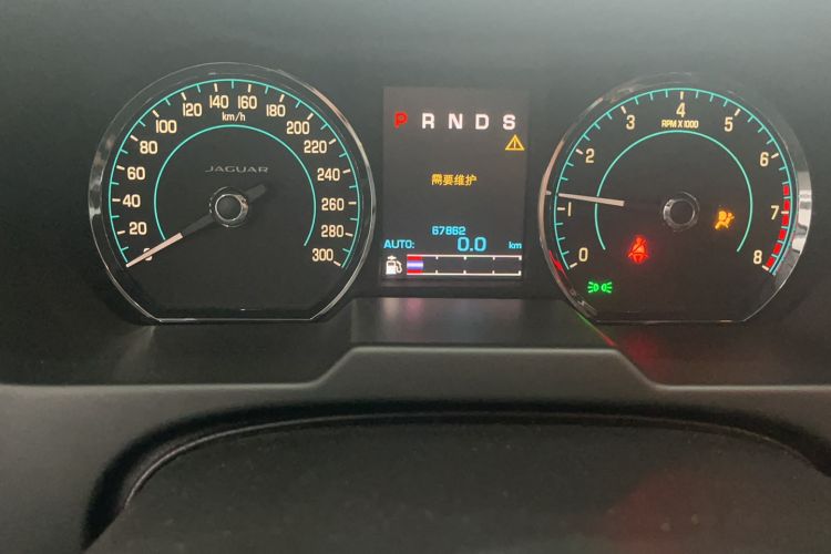 Used Jaguar XF 2015 XF 2.0T Sportbrake Luxury Edition Odometer Close Up
