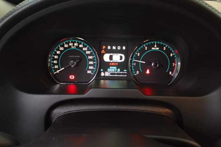 Used Jaguar XF 2015 XF 2.0T Prestige Edition Odometer Close Up