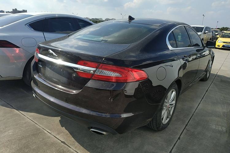 Used Jaguar XF 2015 XF 2.0T Prestige Edition Rear Right 45 Deg
