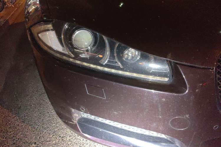 Used Jaguar XF 2015 XF 2.0T Prestige Edition Right Front Headlight
