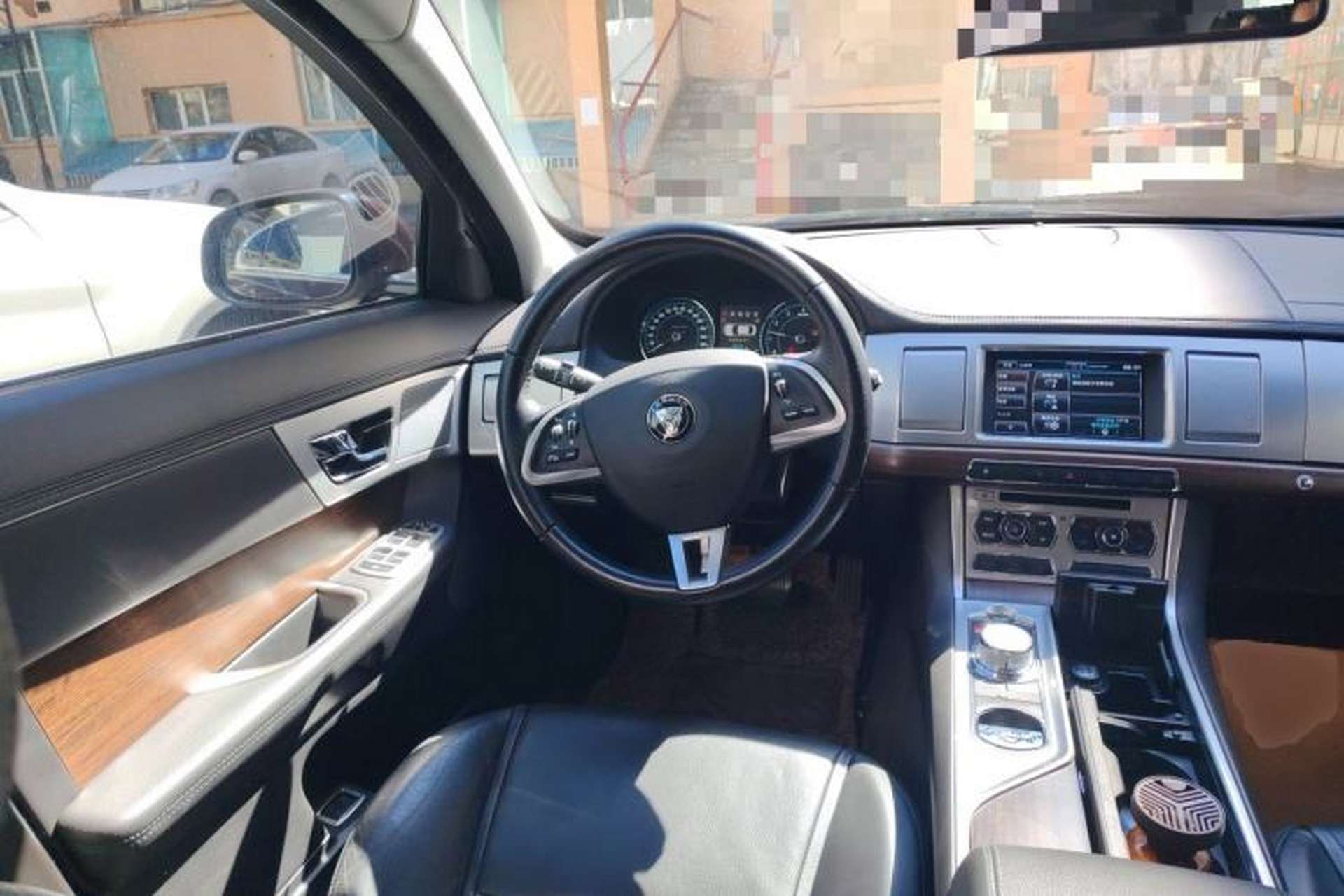 Used Jaguar XF 2015 XF 2.0T Prestige Edition Steering Wheel
