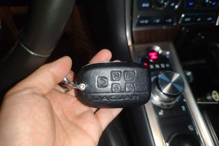 Used Jaguar XF 2015 XF 2.0T Prestige Edition Vehicle Key