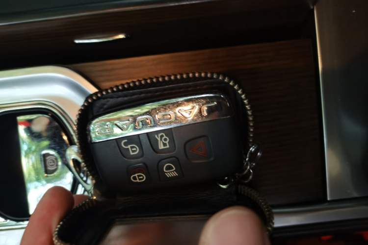 Used Jaguar XF 2015 XF 2.0T Prestige Edition Vehicle Key