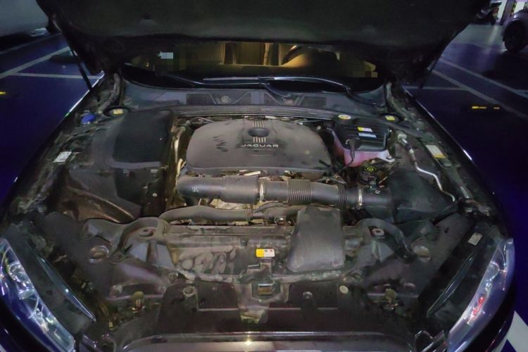 Used Jaguar XF 2015 XF 2.0T Luxury Edition Engine Bay