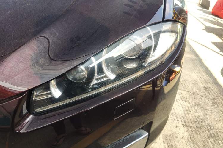 Used Jaguar XF 2015 XF 2.0T Luxury Edition Left Front Headlight