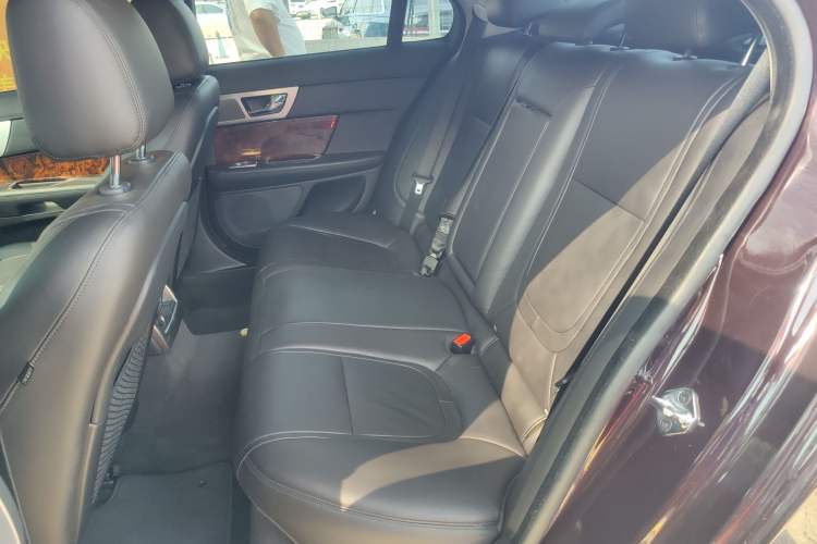 Used Jaguar XF 2015 XF 2.0T Luxury Edition Left Rear Seat