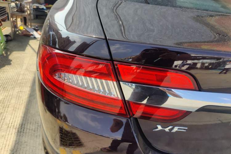 Used Jaguar XF 2015 XF 2.0T Luxury Edition Left Rear Taillight