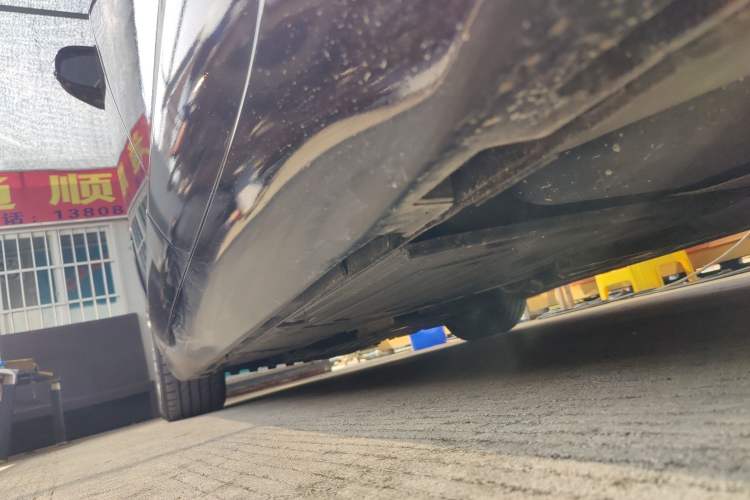 Used Jaguar XF 2015 XF 2.0T Luxury Edition Left Side Sill