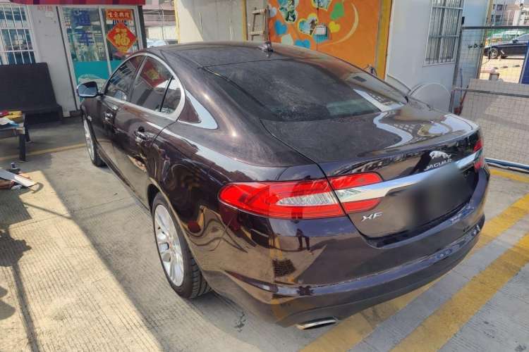 Used Jaguar XF 2015 XF 2.0T Luxury Edition Rear Left 45 Deg