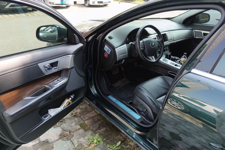 Used Jaguar XF 2015 XF 2.0T Prestige Edition Driver Seat