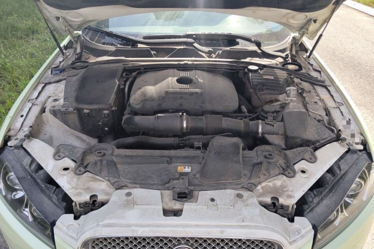 Used Jaguar XF 2015 XF 2.0T Prestige Edition Engine Bay